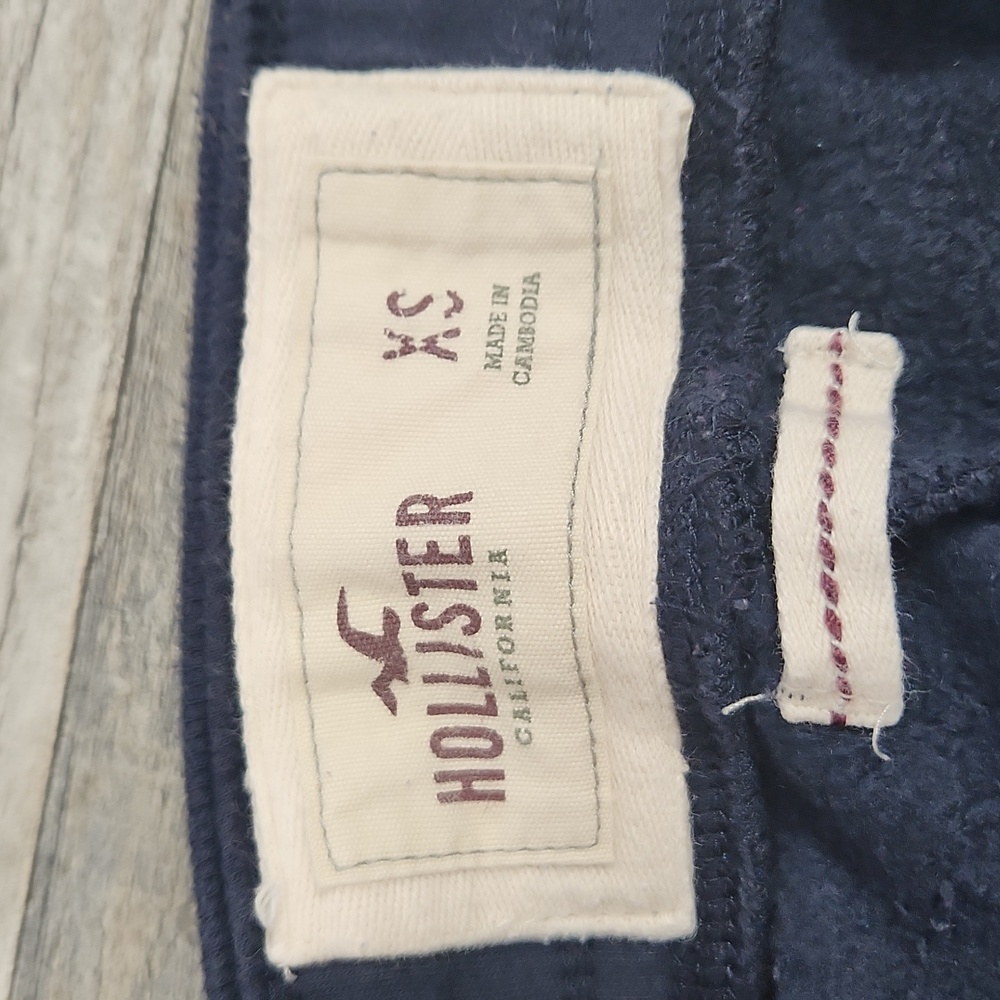 Hollister Navy Blue Logo Fleece Crop Joggers - Picture 9 of 10